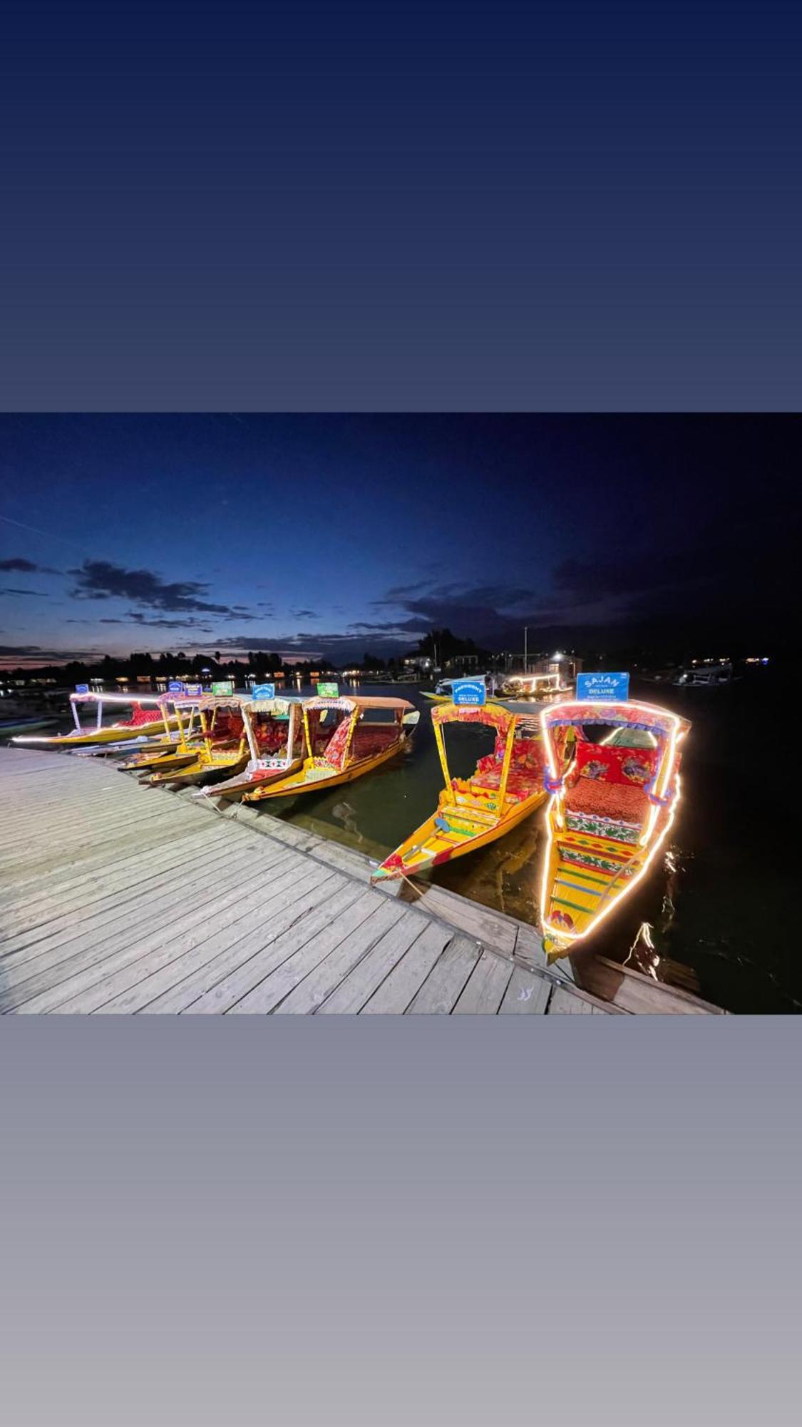 New Sea Palace Houseboats Srīnagar Exteriér fotografie