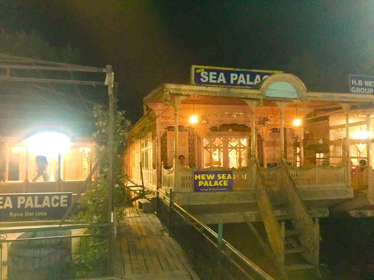 New Sea Palace Houseboats Srīnagar Exteriér fotografie