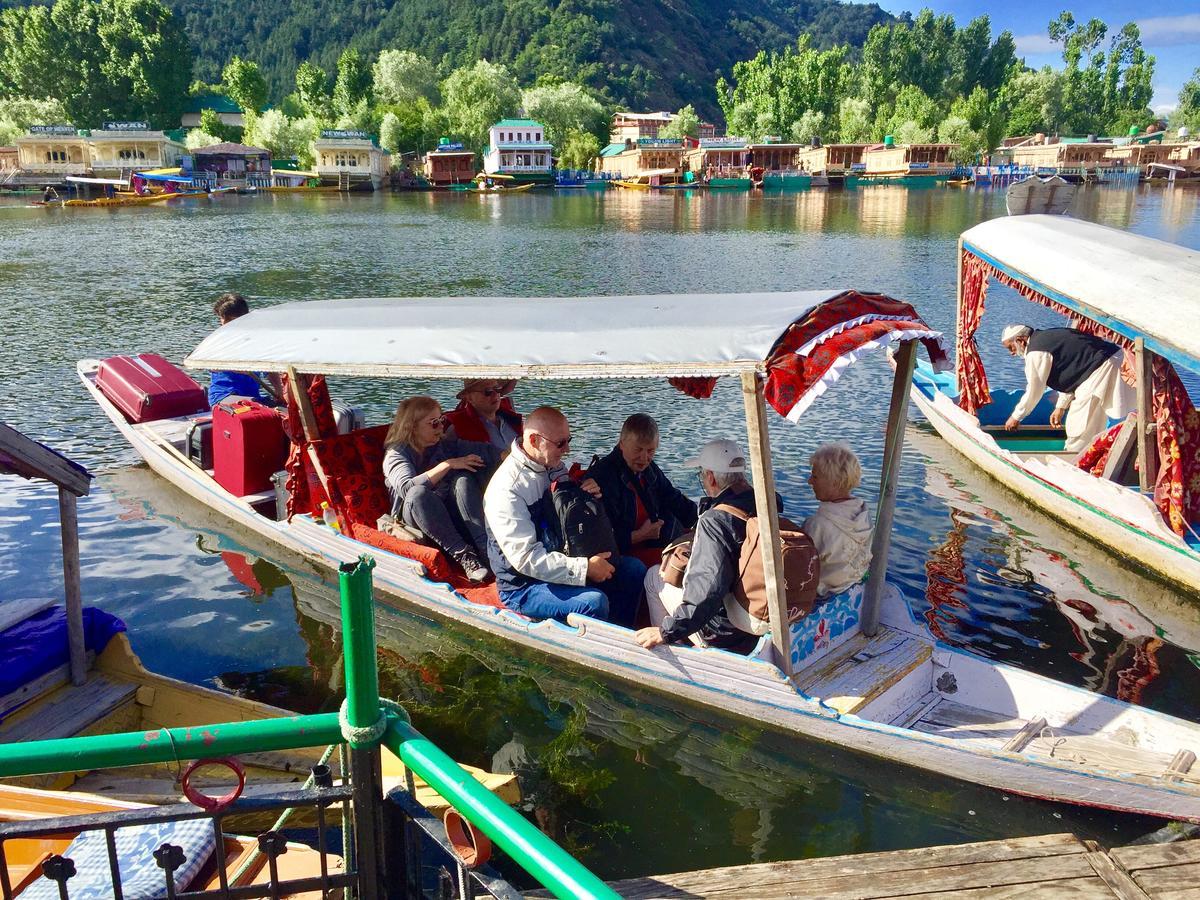 New Sea Palace Houseboats Srīnagar Exteriér fotografie