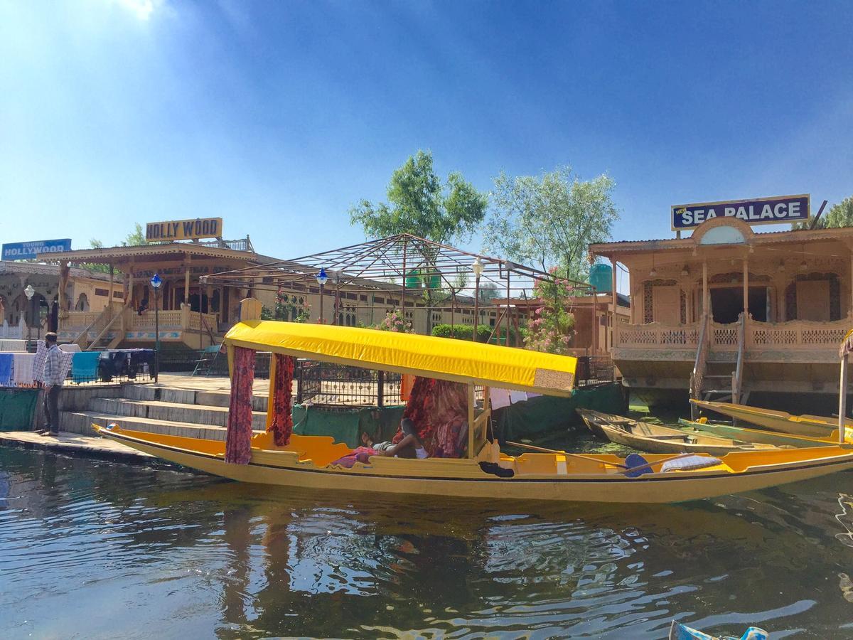 New Sea Palace Houseboats Srīnagar Exteriér fotografie